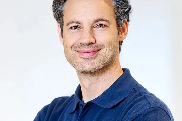 PD Dr. Julius Weinrich